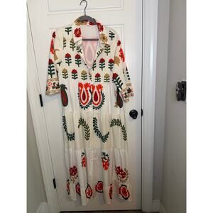 Sunday Up Medium Cream dress with Floral Accents 3/4 sleeve lightweight